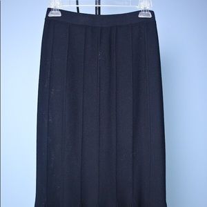 St. John Knit ruffle skirt